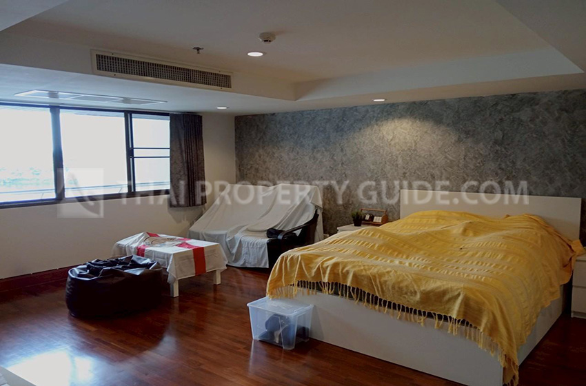 Condominium in Nichada Thani 